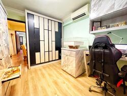 Blk 214 Jurong East Street 21 (Jurong East), HDB 3 Rooms #495589821